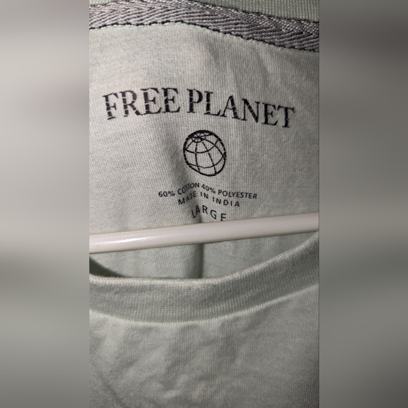 T-shirt - Picture 3 of 3